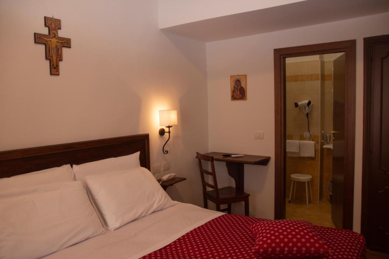 Hotel Pax Assisi Luaran gambar